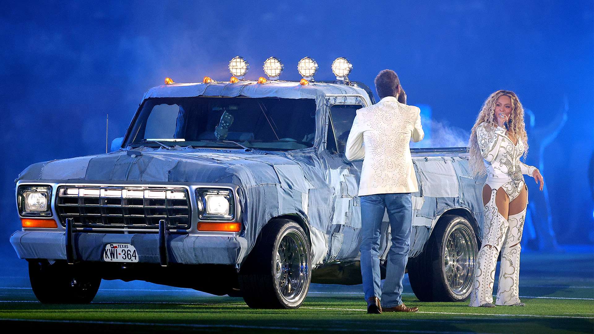 了众多球迷 了众多球迷