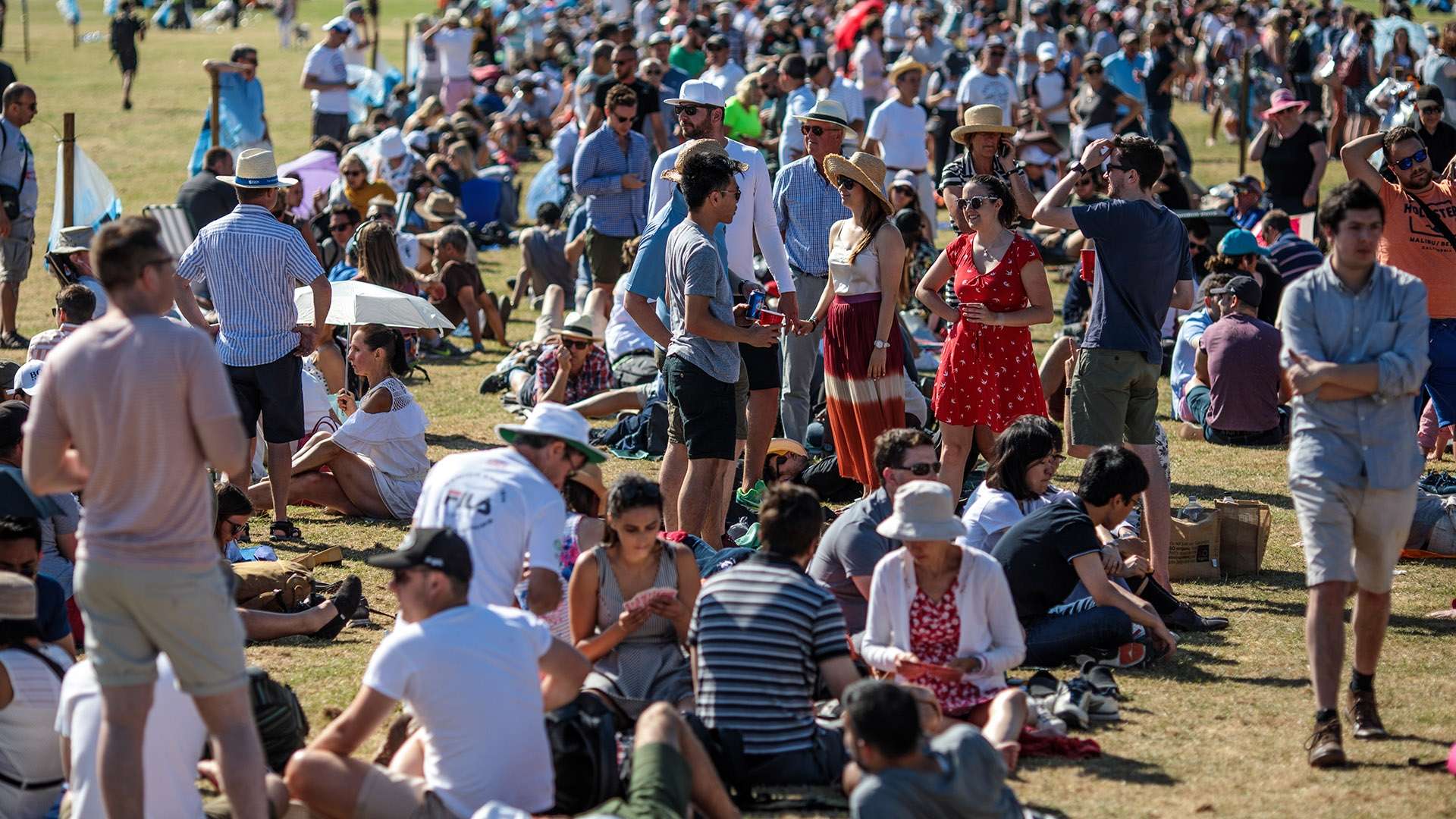 [NBA]七人得分上双 勇士主场大胜黄蜂.